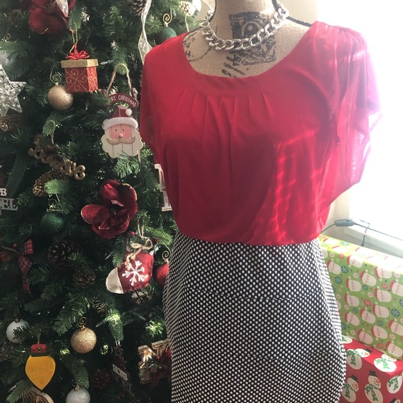 Dress - Picture 5 of 5